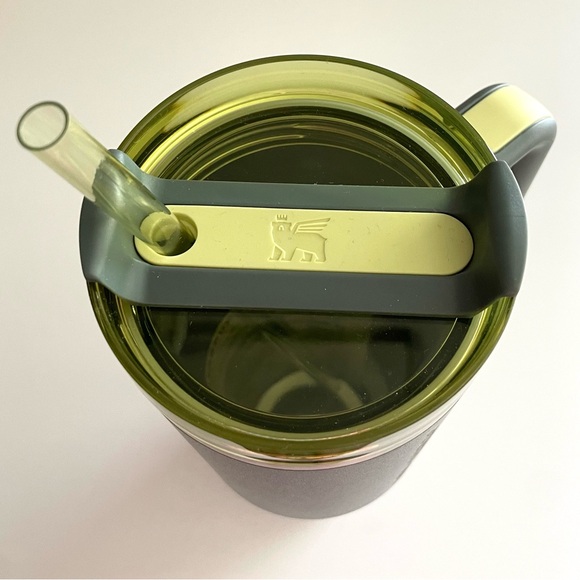 HARD TO FIND Starbucks Stanley Cup Ash Green Asia Limited Edition Collab - Picture 3 of 3